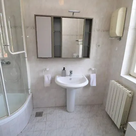 Comfort & Bright 3 Bedroom * Split