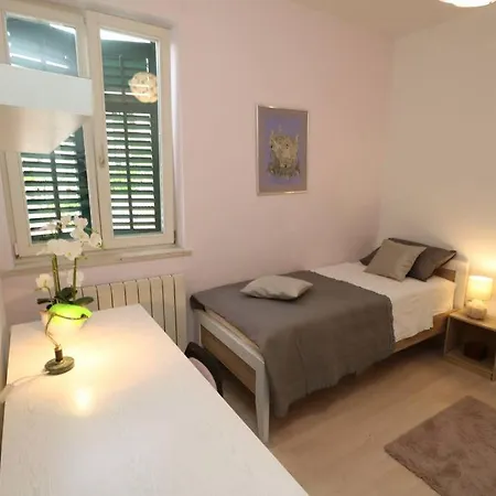 Apartament Comfort & Bright 3 Bedroom Split