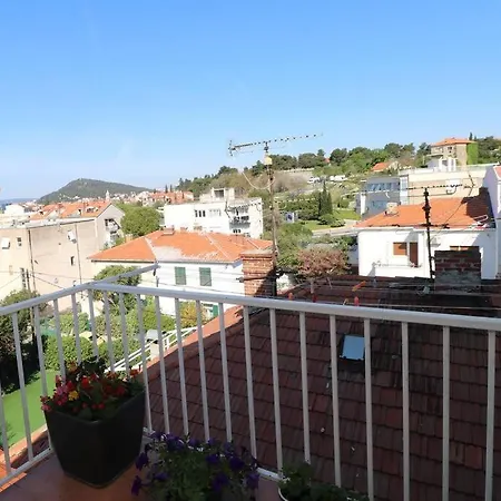 Comfort & Bright 3 Bedroom Сплит
